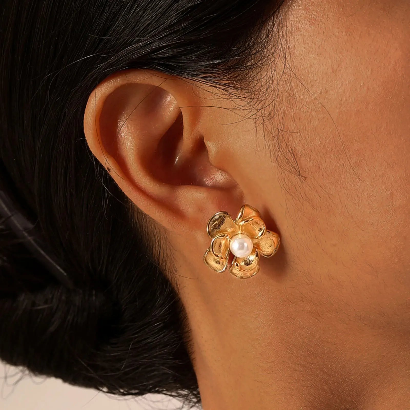 18k Pearl Flower Earrings - Veinci