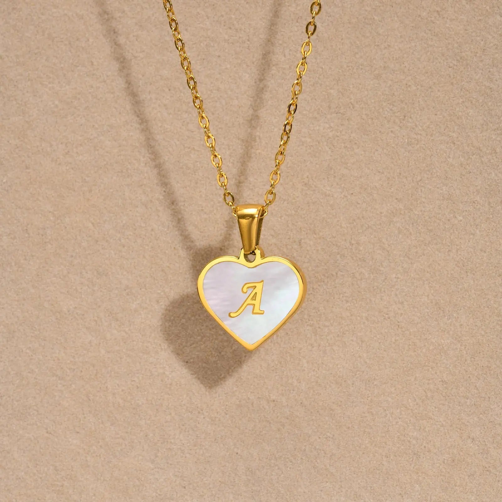 18k Pearl Heart Initial Letter Necklace - Veinci