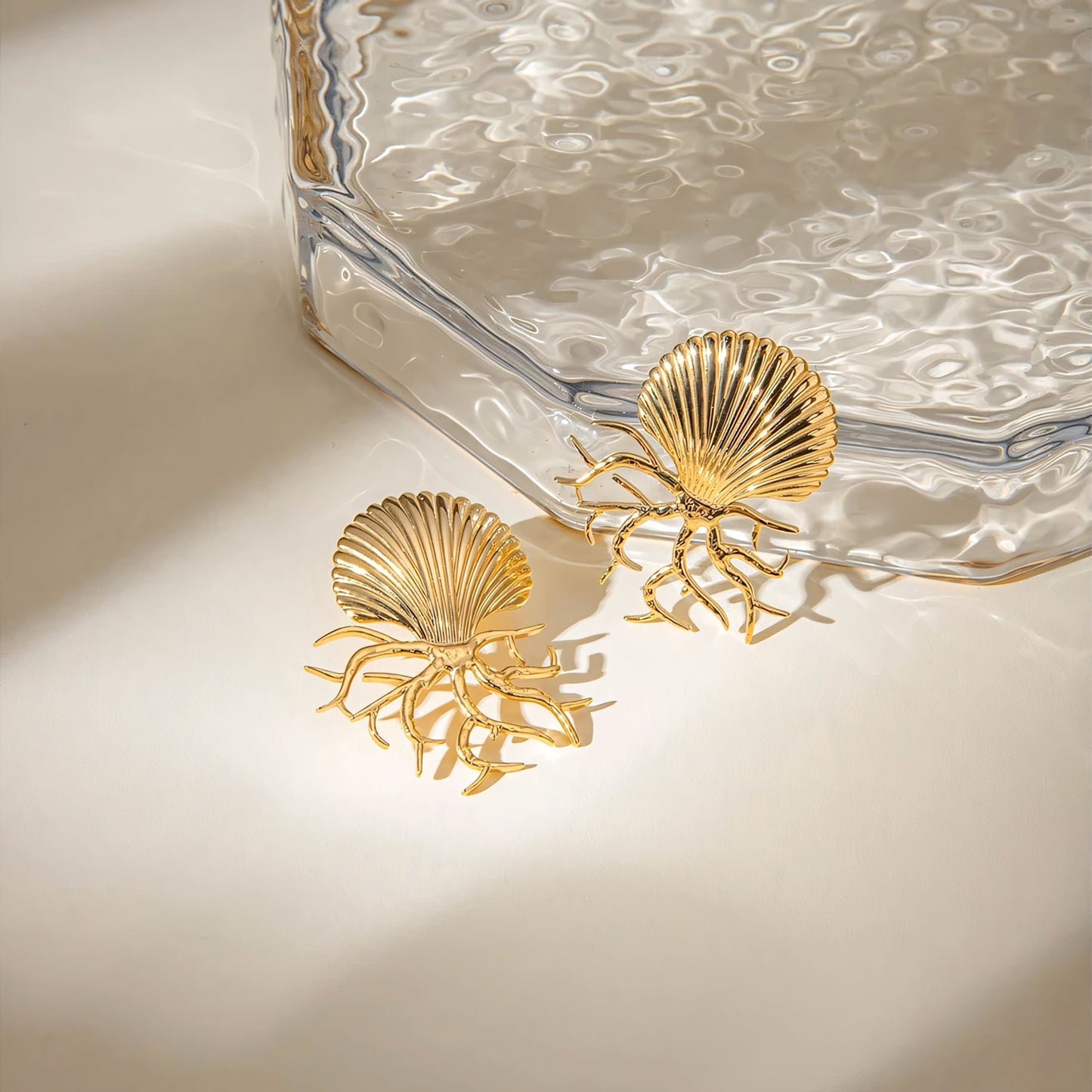 18k Sea Shell Coral Earrings - Veinci