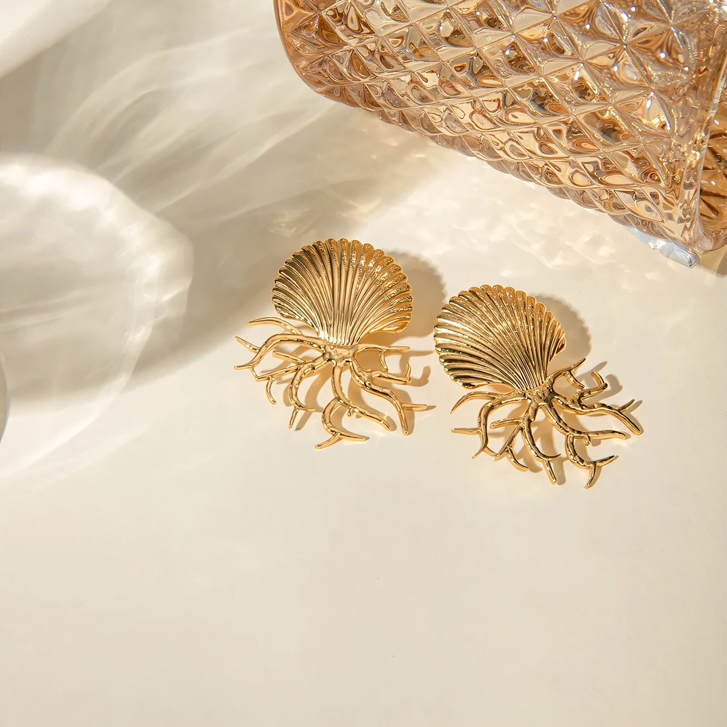 18k Sea Shell Coral Earrings - Veinci