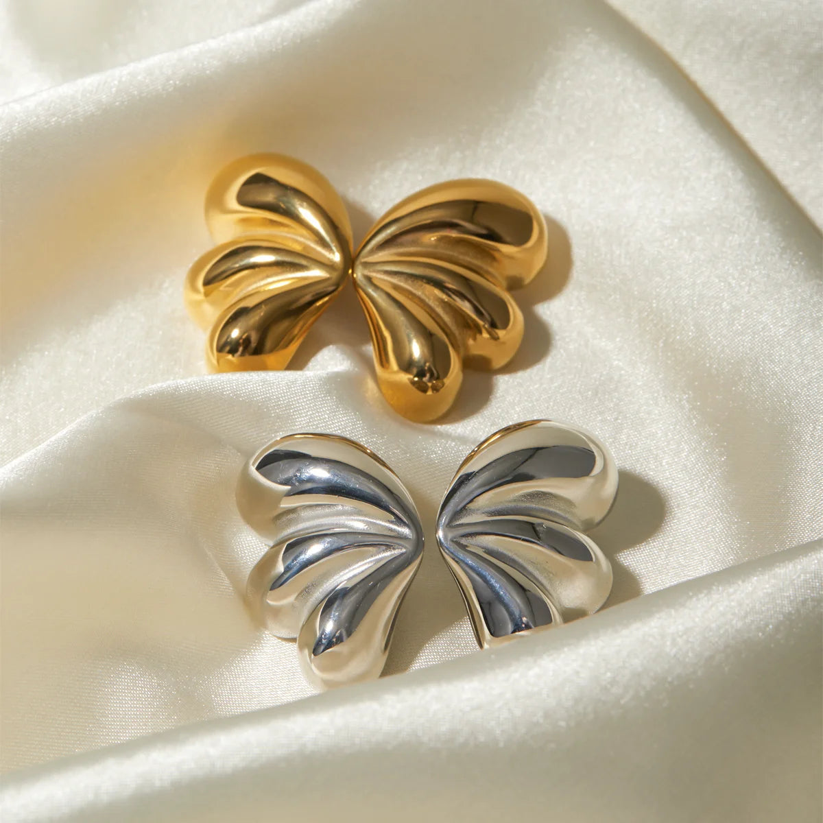 Elegant Three Petal Symmetrical Earrings