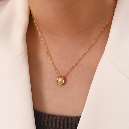 Dainty Gold Dripping Pearl Necklace