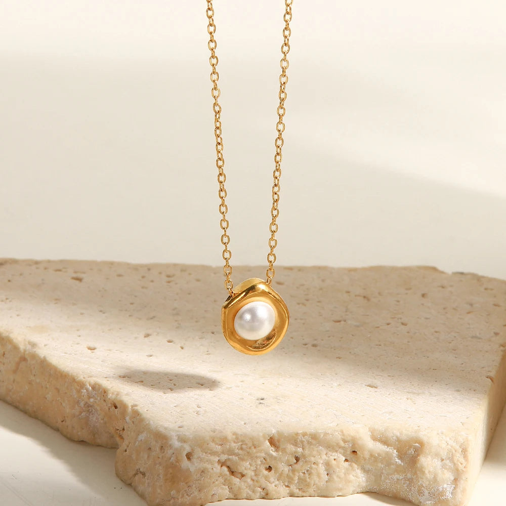 Dainty Gold Dripping Pearl Necklace