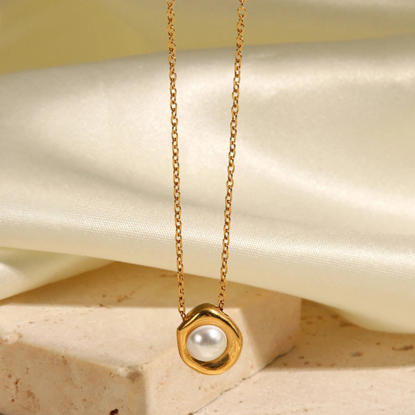 Dainty Gold Dripping Pearl Necklace