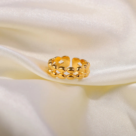 18k Oval Bead Ring