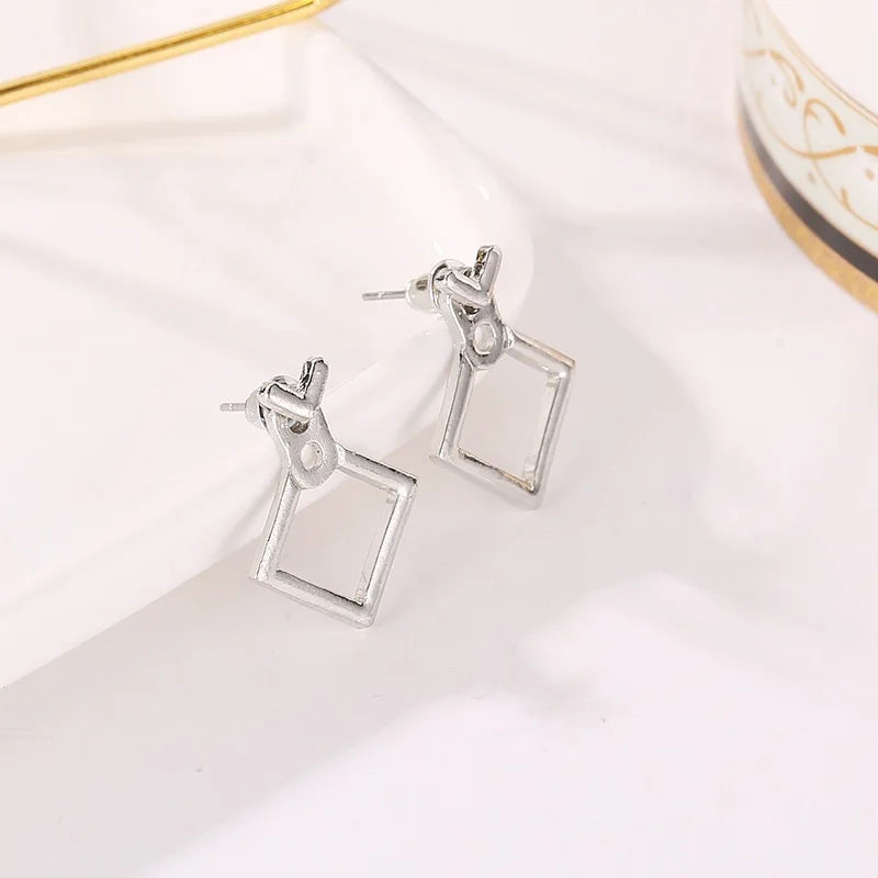 Geometric Overlap Earrings