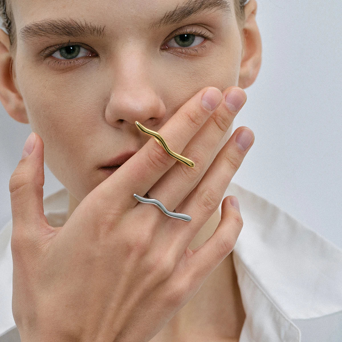Obar Riple Distinct Bar Ripple Ring