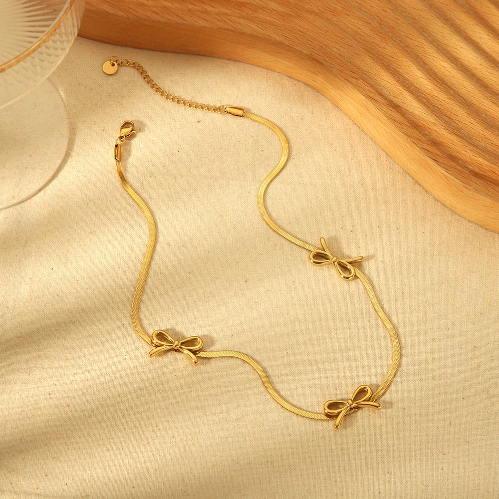 18k Feminine Bow Herringbone & Dainty Pearl Necklace