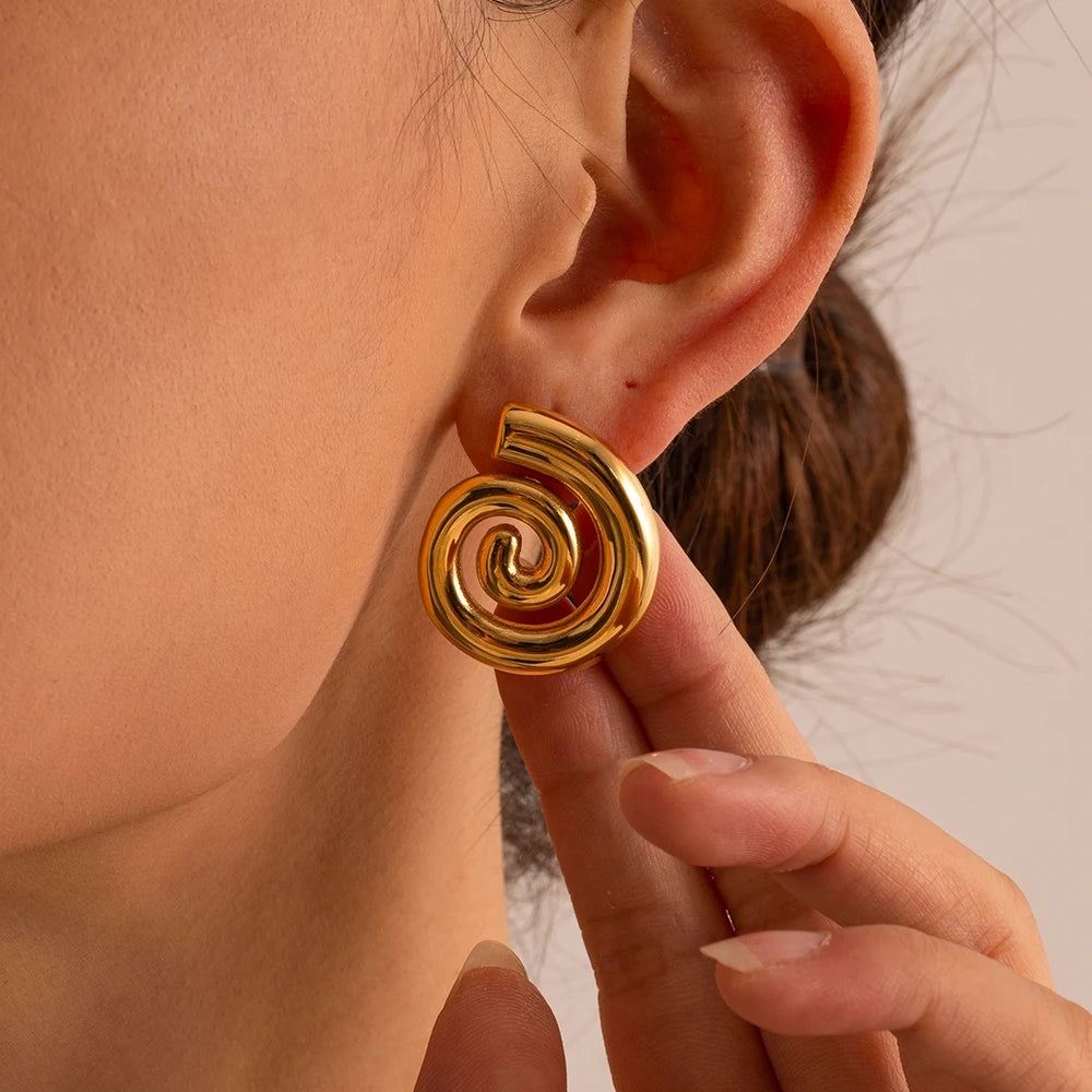 18k Polished Spiral Earrings