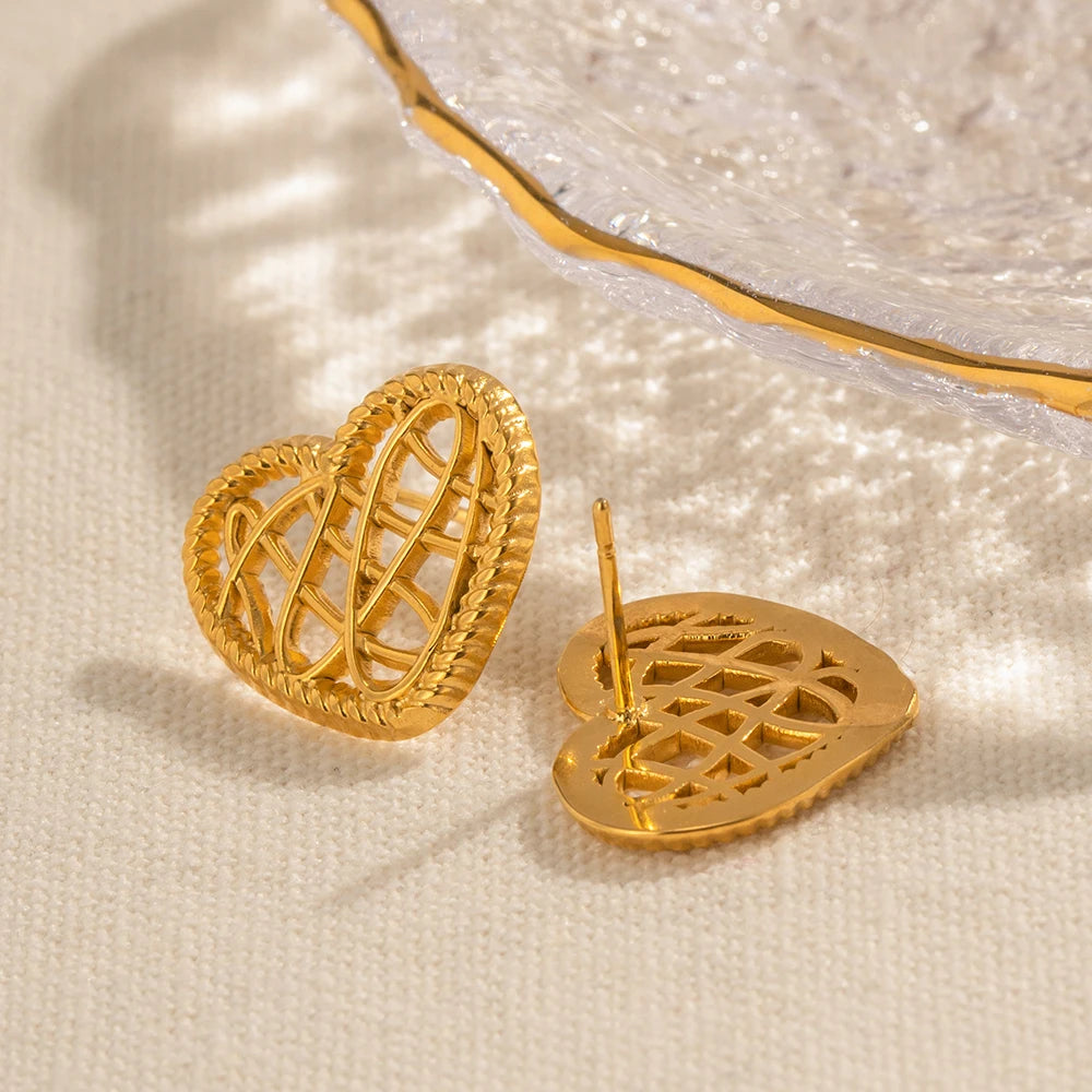 18k Open Heart Mesh Earrings