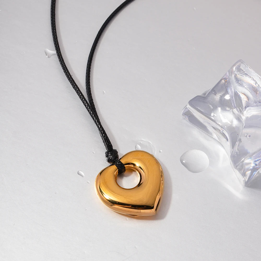 Vintage Heart Leather Necklace