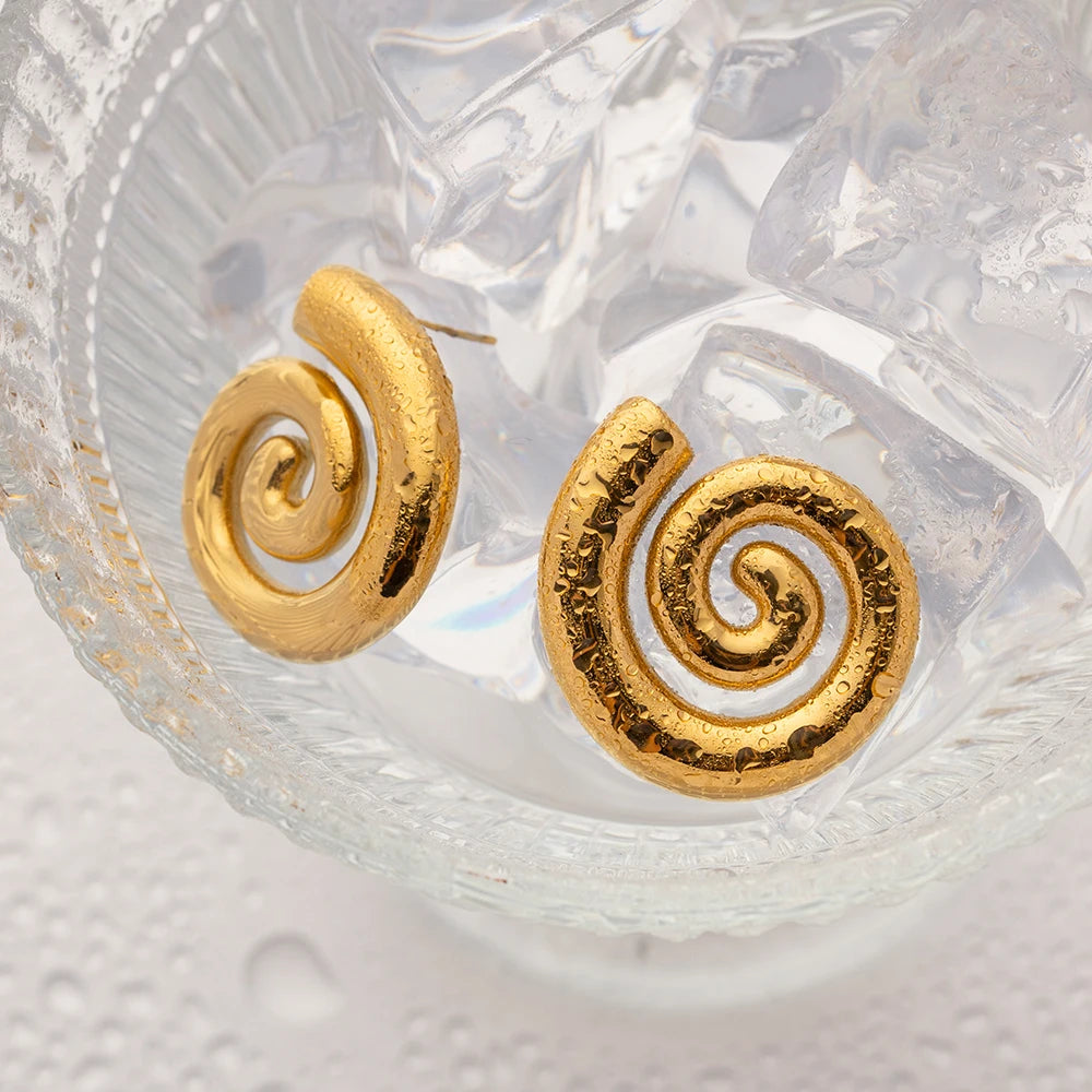 18k Polished Spiral Earrings