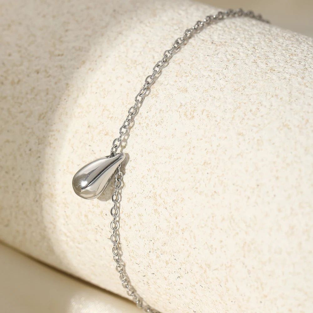 Dainty Droplet Bracelet