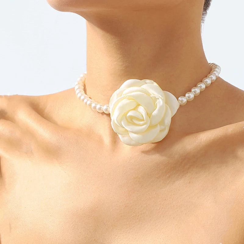 Elegant Pearl Floral Choker Necklace