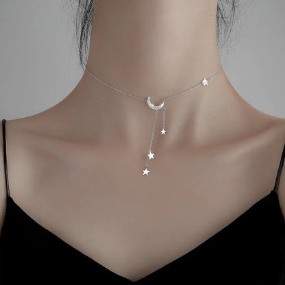 Crescent Moon Dangling Star Necklace - Veinci