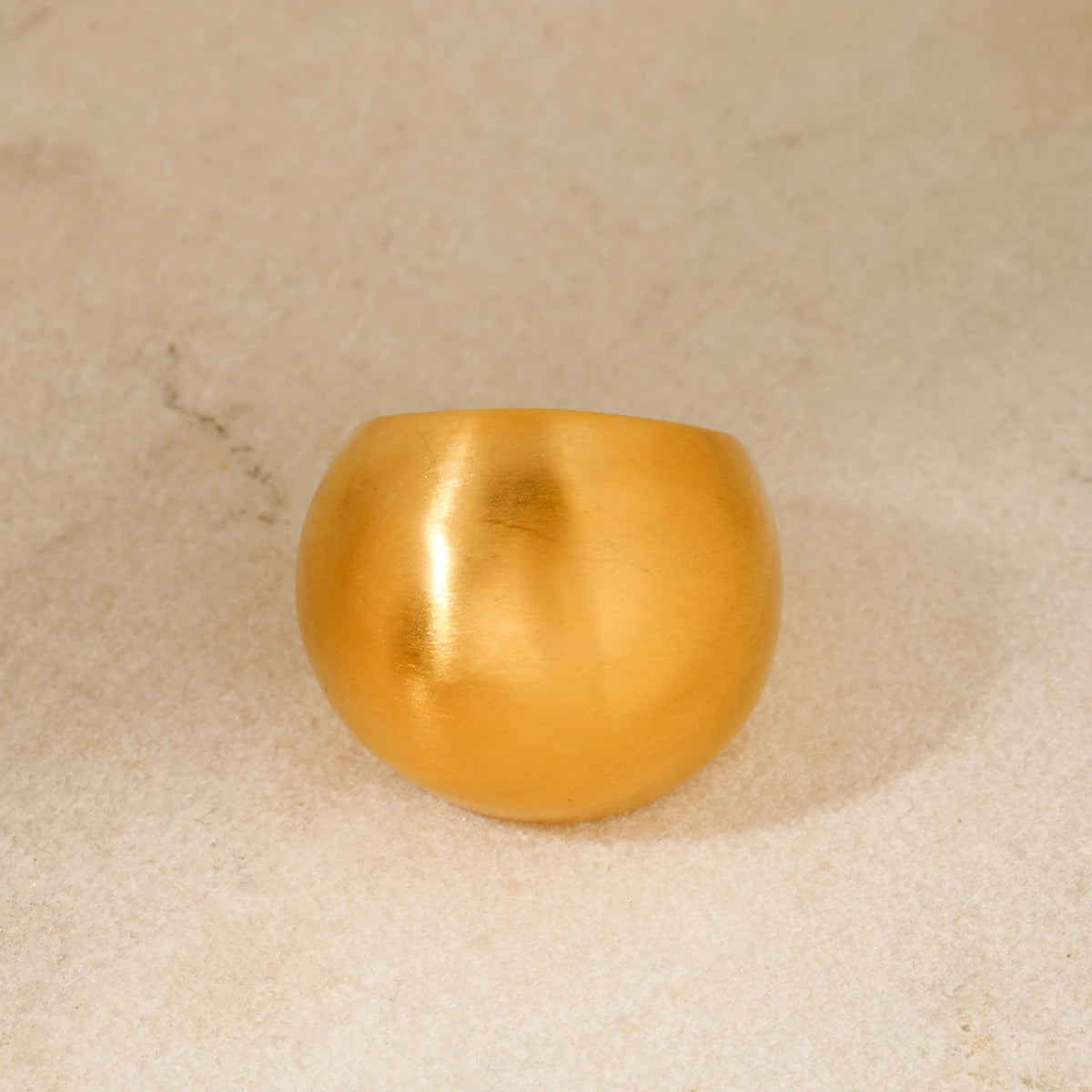 18k Bold Round Brushed Ring