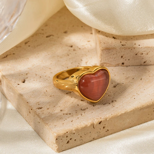 Elegant Pink Heart Stone Ring