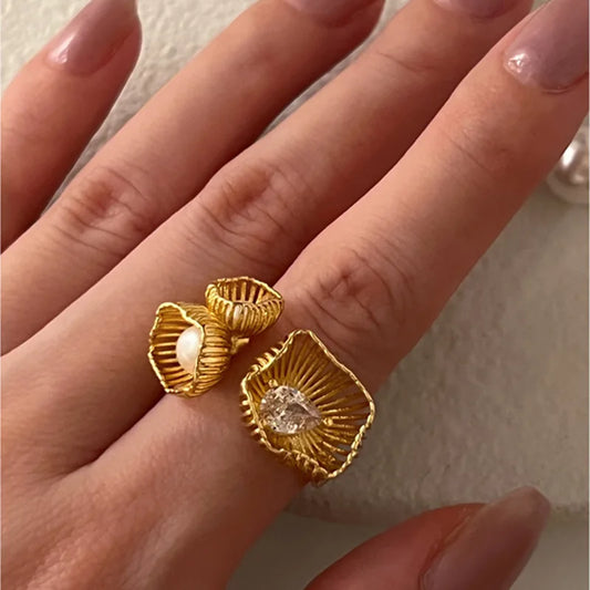 Diamond Pearl Clam Shell Ring