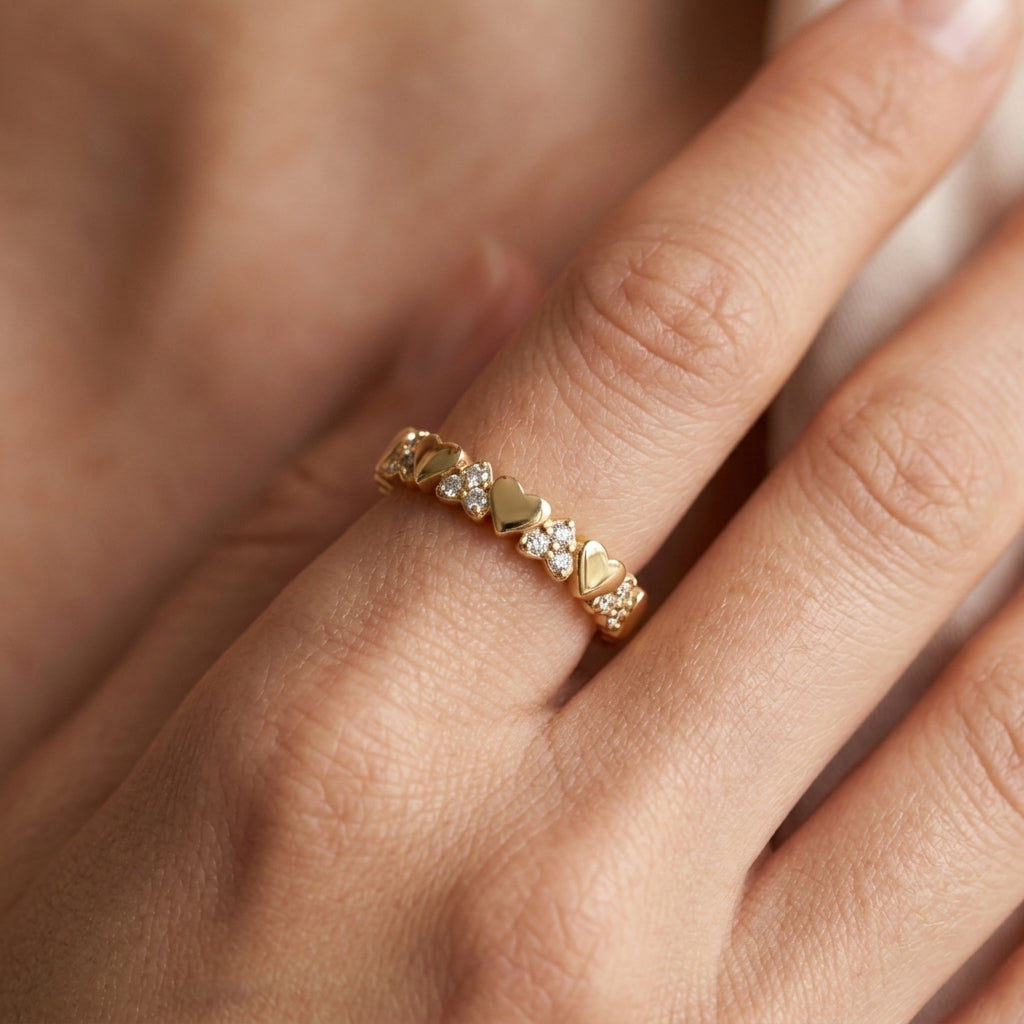 Alternating Sweet Heart Diamond Ring