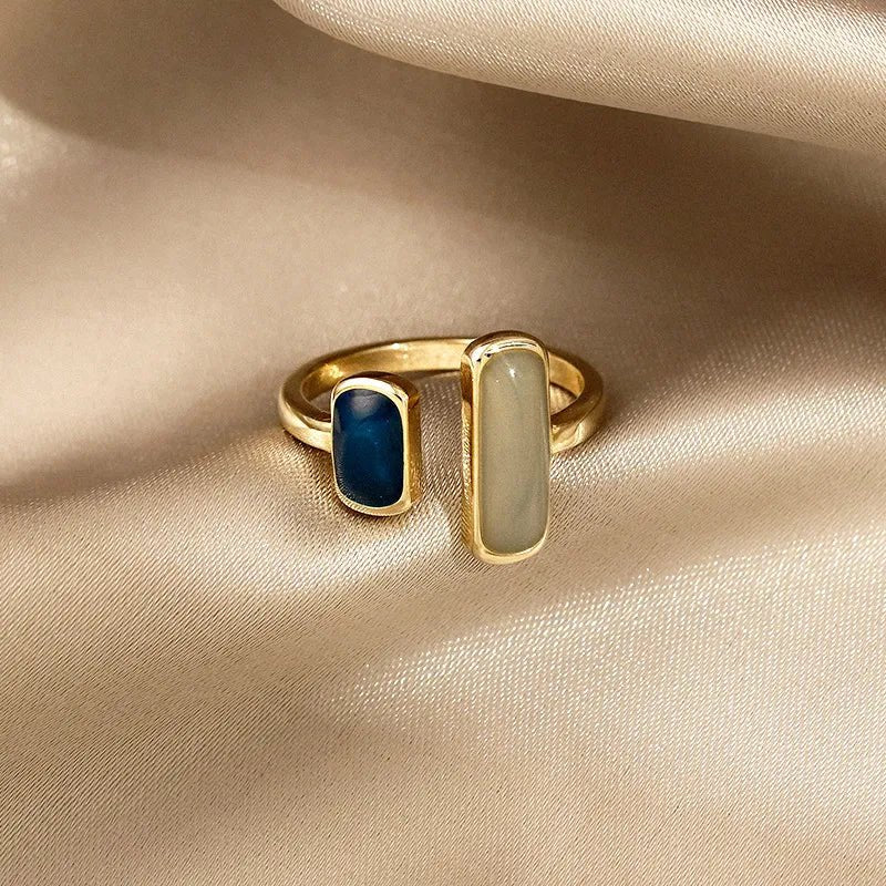 Adjustable Asymmetric Blue Square Rings - Veinci