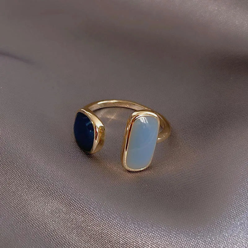 Adjustable Asymmetric Blue Square Rings - Veinci