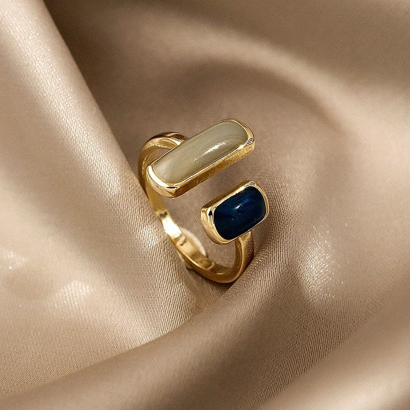 Adjustable Asymmetric Blue Square Rings - Veinci