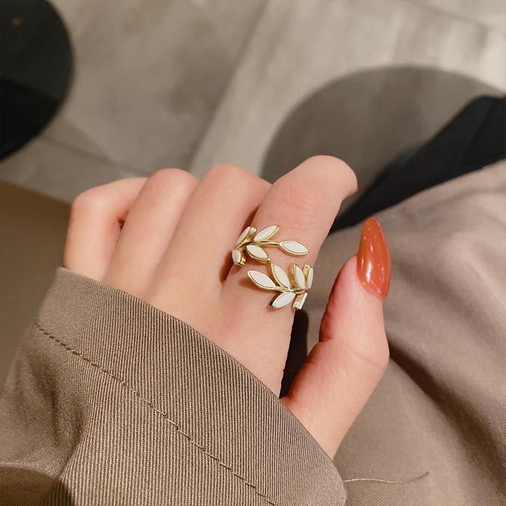 Adjustable Classy Gold Leaf Ring - Veinci