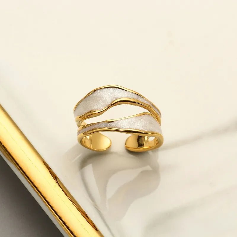 Adjustable Luxury Gold Crevice Ring - Veinci