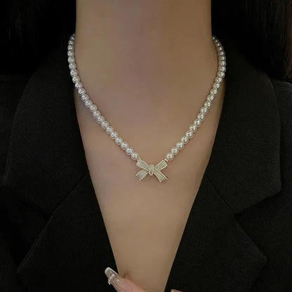 Beaded Pearl Bow Necklace - Veinci