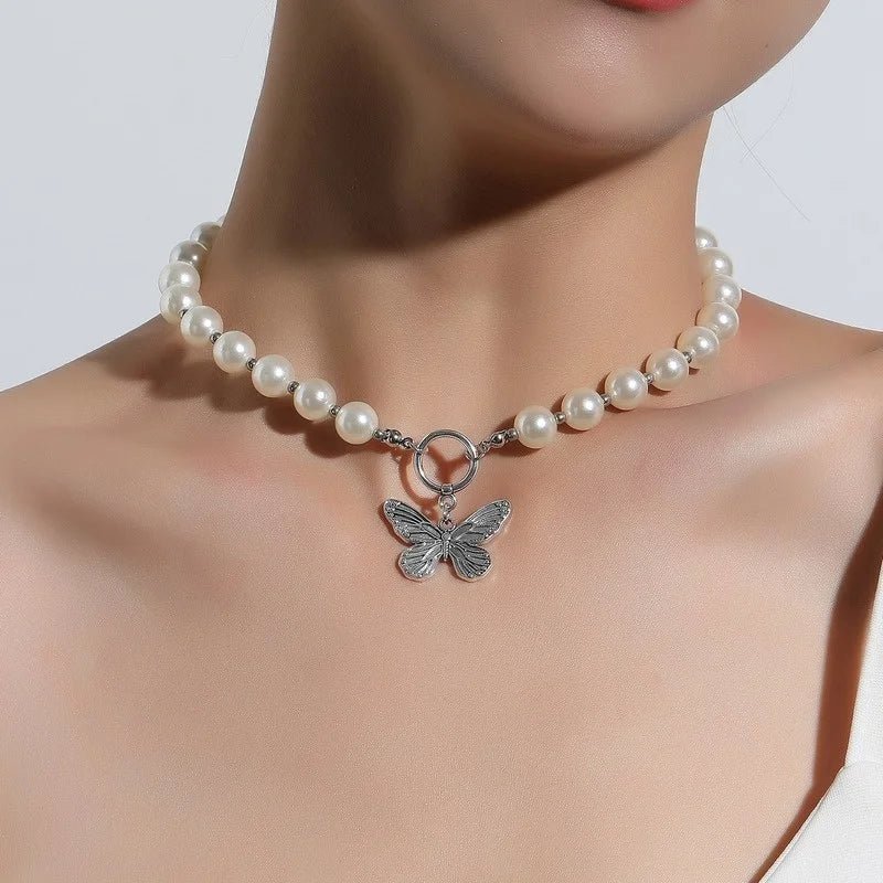 Beaded Pearl Butterfly Pendant Choker Necklace - Veinci