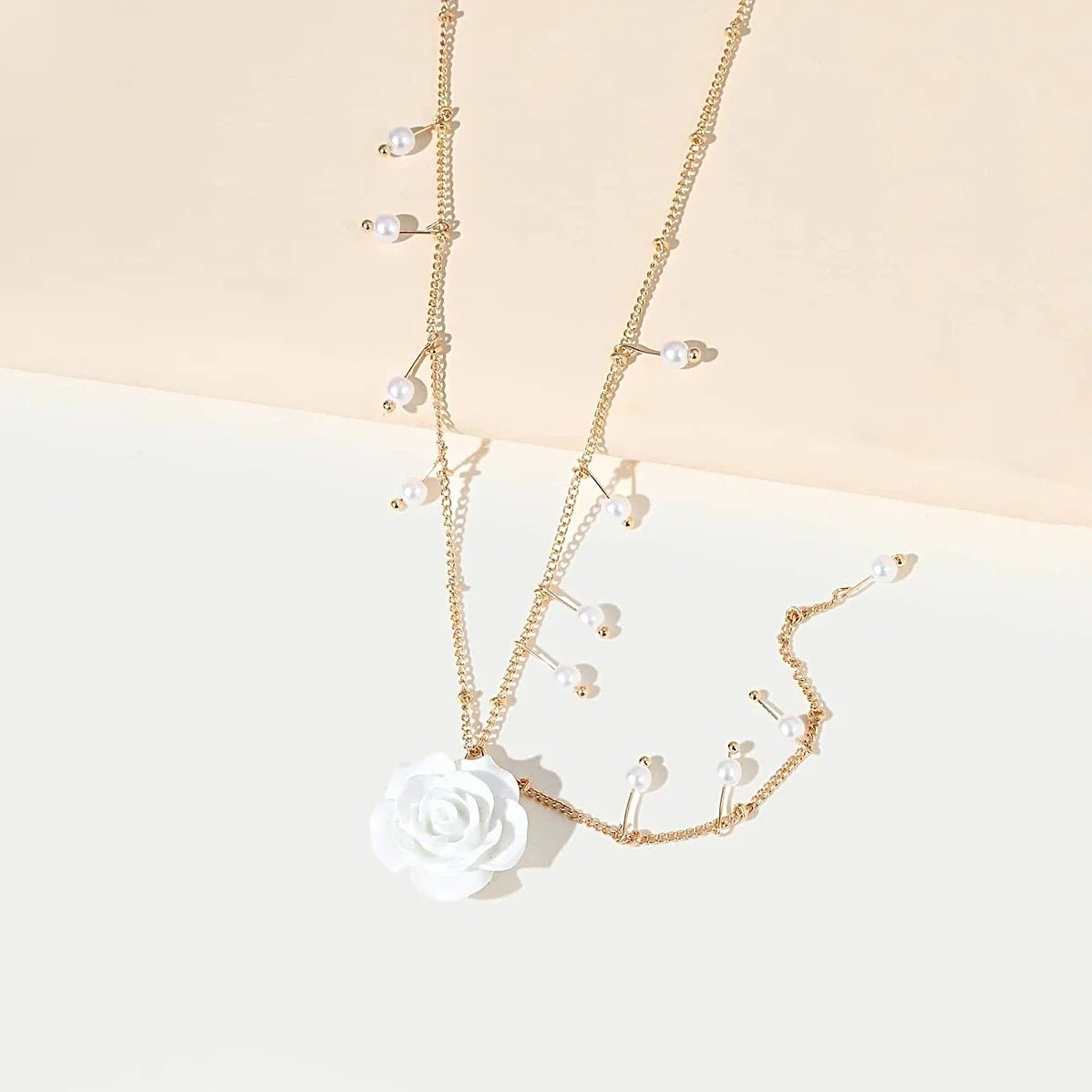 Blanc La Floral Necklace - Veinci
