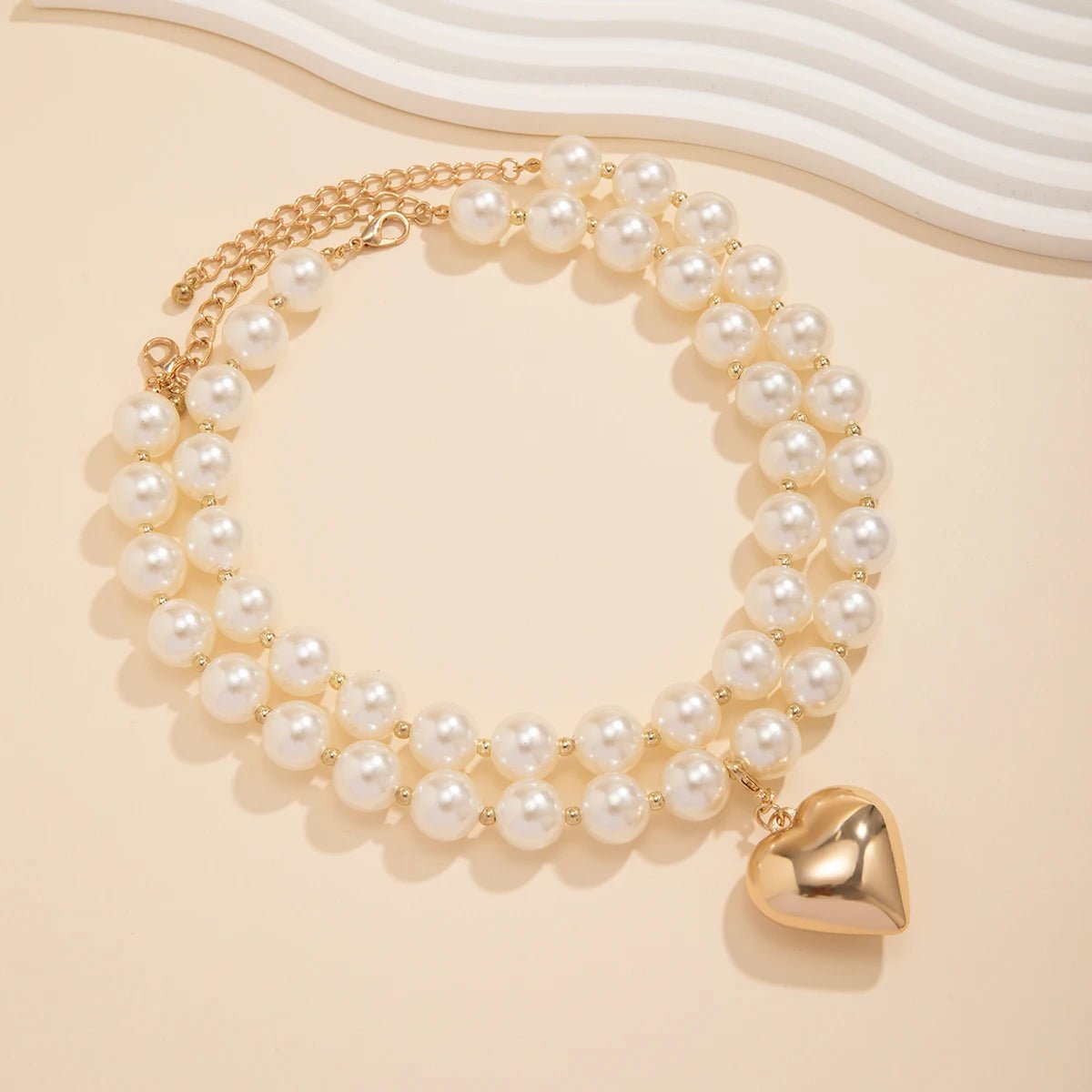 Bold Statement Pearl Layered Heart Necklace - Veinci