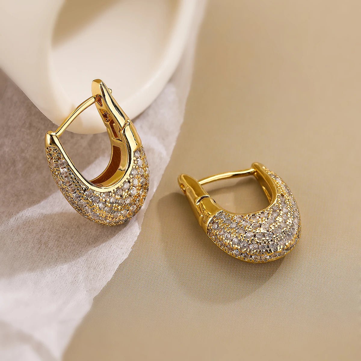 Chunky Glittering Diamond Hoop Earrings - Veinci