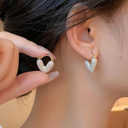 Classy Enamel Heart Earrings - Veinci