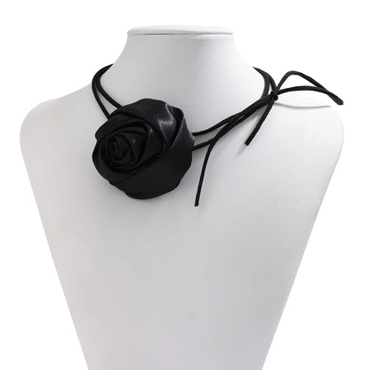 Classy Rose Floral Choker Necklace - Veinci