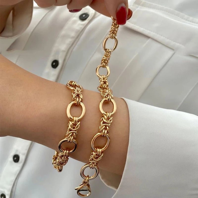 Contrasting Statement Chain Bracelet - Veinci