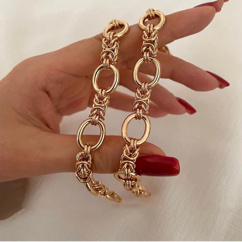 Contrasting Statement Chain Bracelet - Veinci