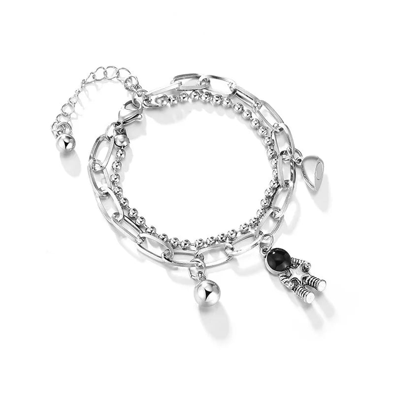 Couples Astronaut Magnetic Heart Bracelet Set - Veinci