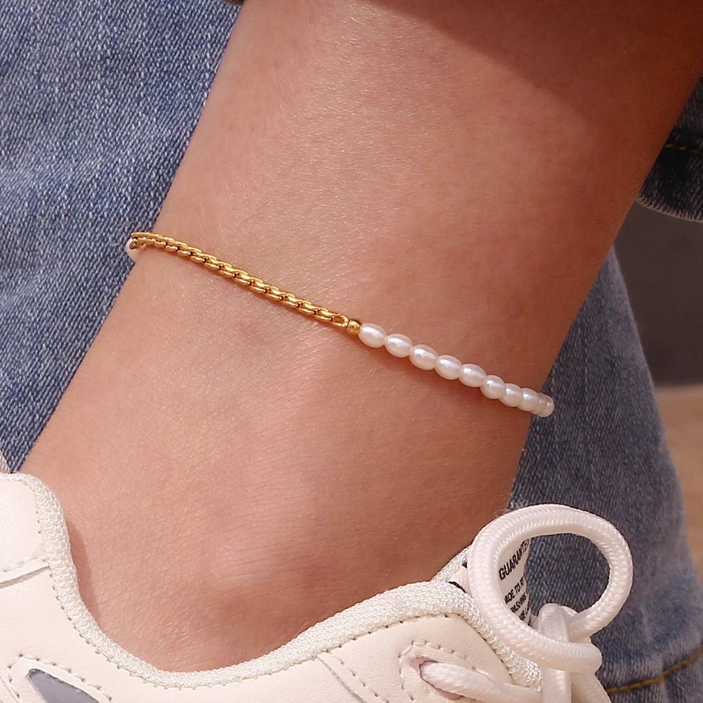 Dainty Accented Gold Chain Anklets - Veinci