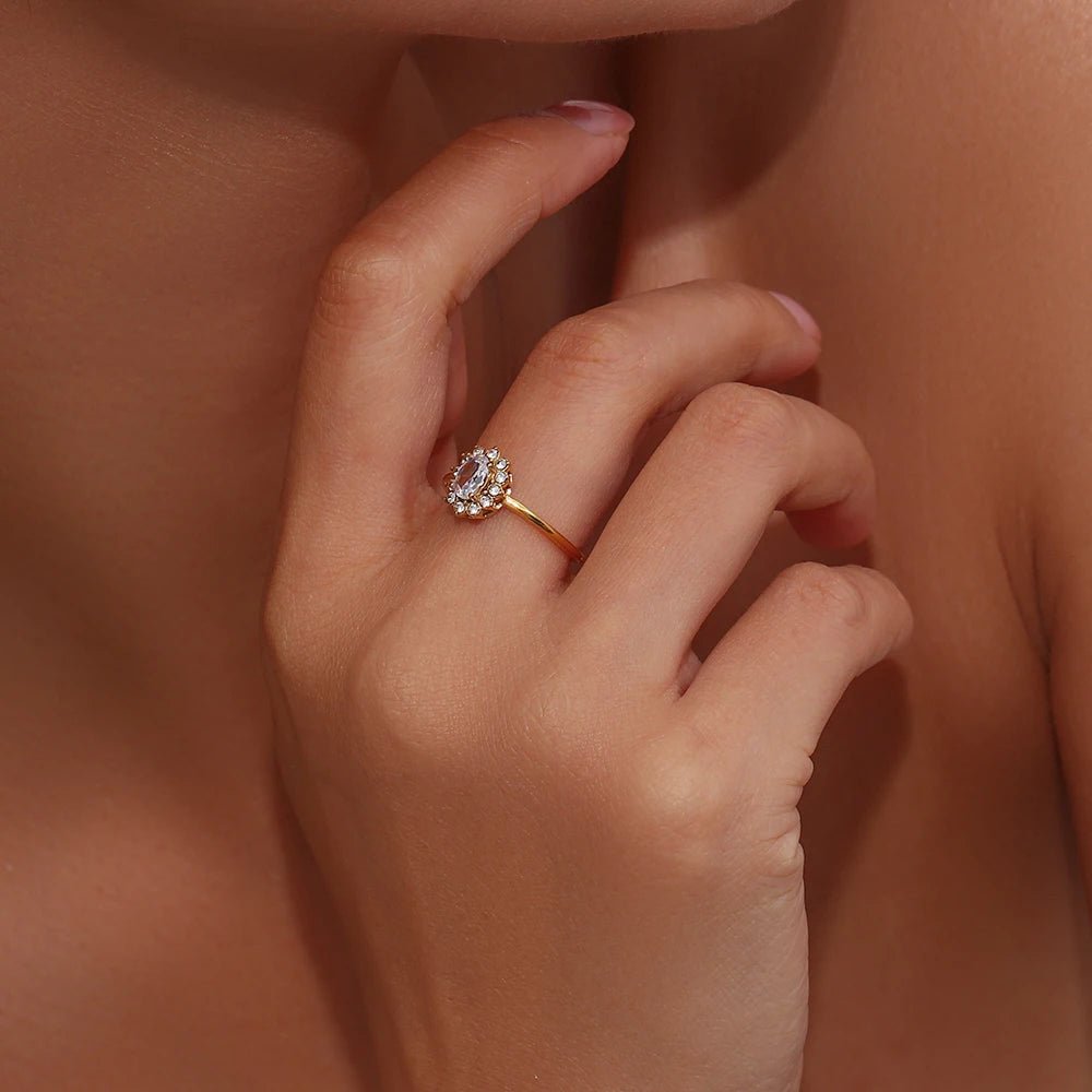 Dainty Adjustable Oval Diamond Rings - Veinci