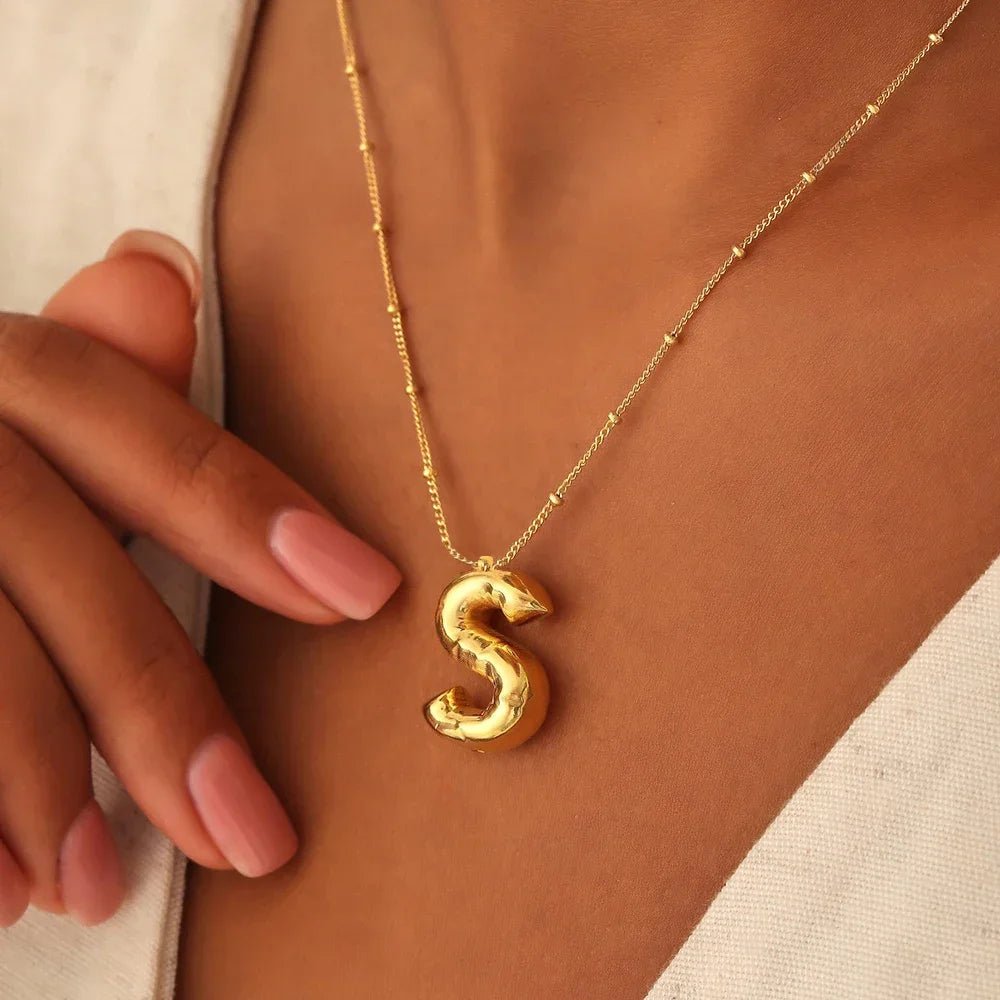 Dainty Bubble Letter Initial Necklace - Veinci