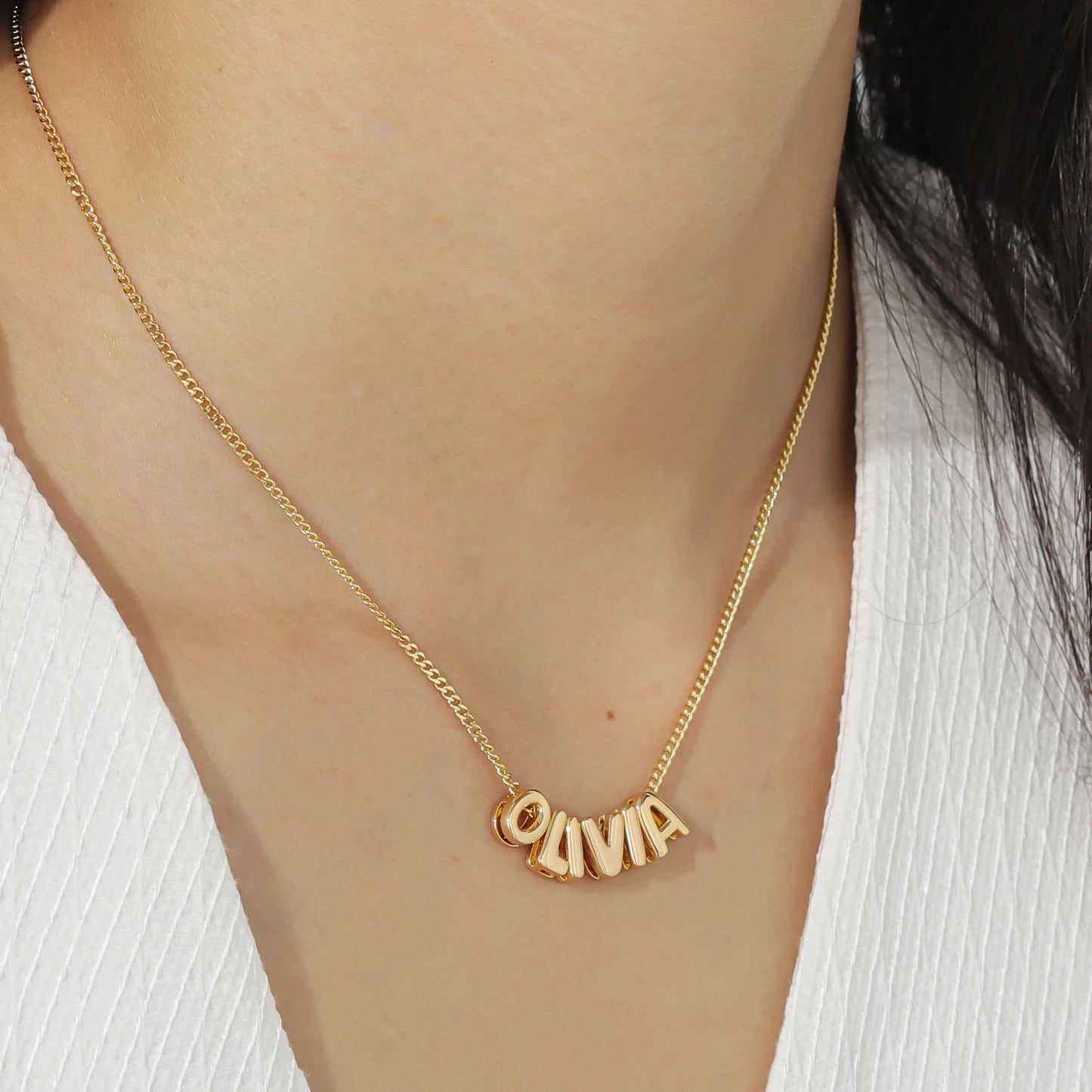 Dainty Bubble Letter Name Necklace - Veinci