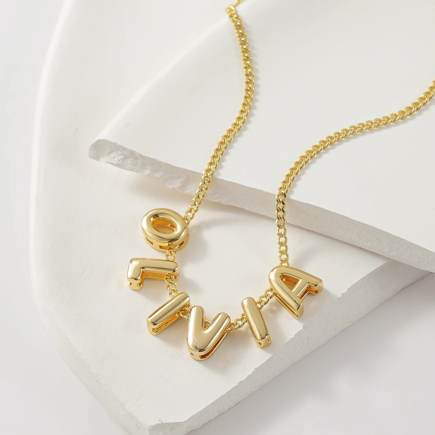 Dainty Bubble Letter Name Necklace - Veinci