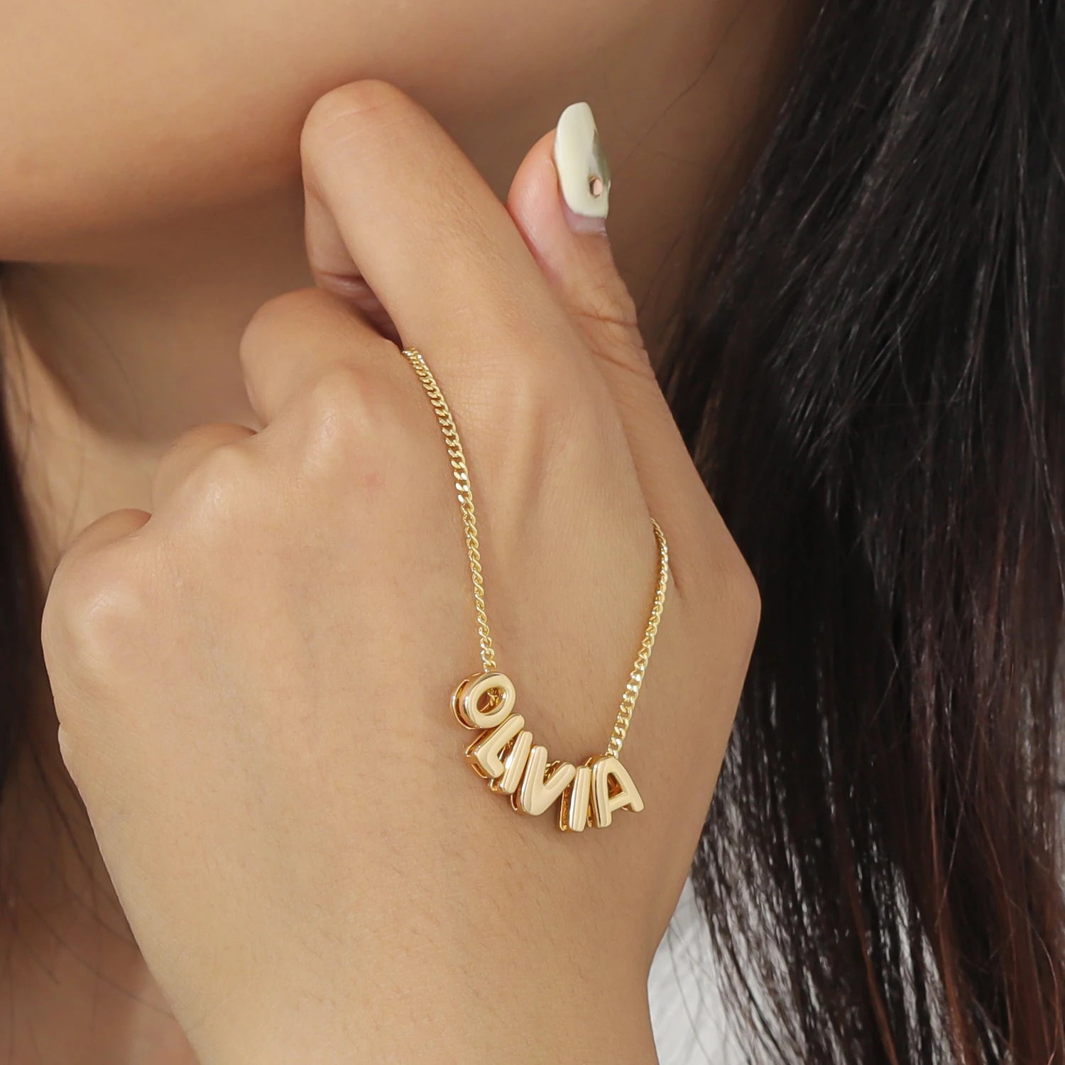 Dainty Bubble Letter Name Necklace - Veinci