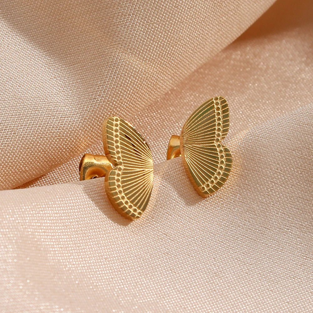 Dainty Butterfly Wings Stud Earrings - Veinci