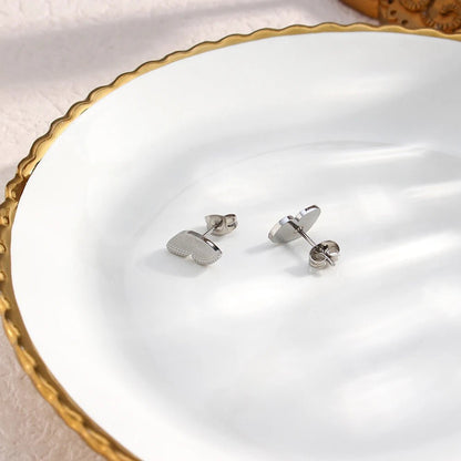 Dainty Butterfly Wings Stud Earrings - Veinci