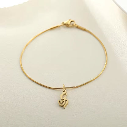 Dainty Cursive Heart Letter Initial Chain Bracelet - Veinci