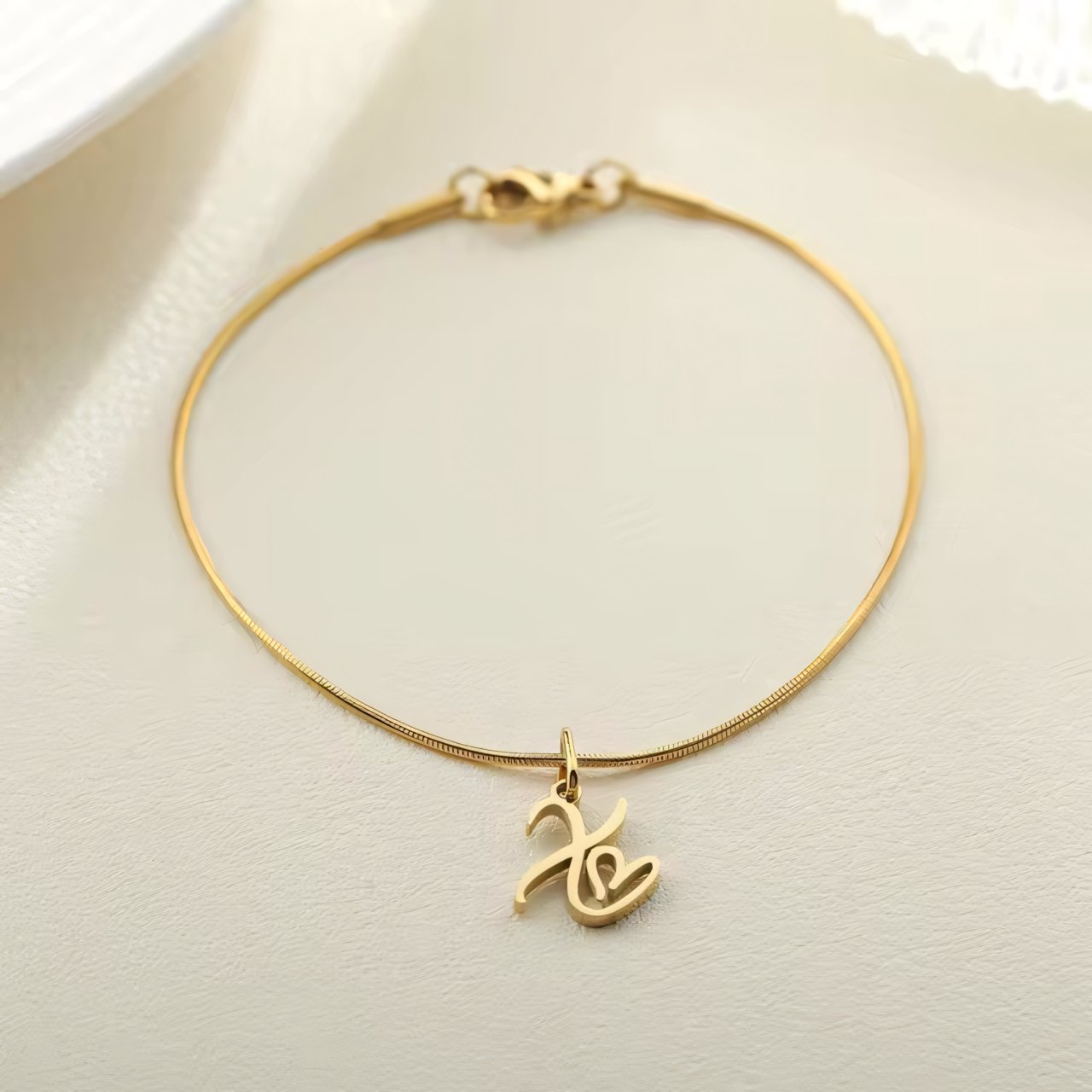 Dainty Cursive Heart Letter Initial Chain Bracelet - Veinci