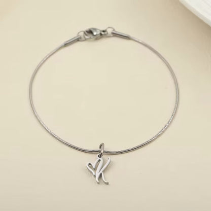 Dainty Cursive Heart Letter Initial Chain Bracelet - Veinci