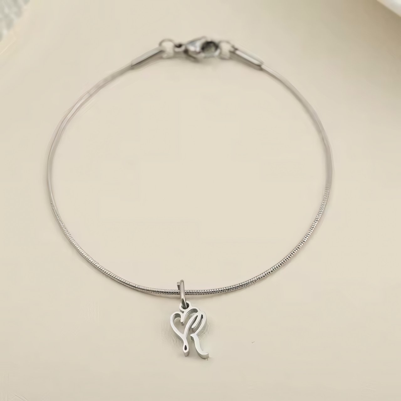 Dainty Cursive Heart Letter Initial Chain Bracelet - Veinci